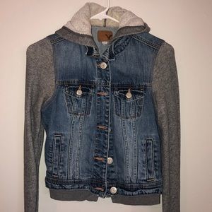 American Eagle denim jacket.
